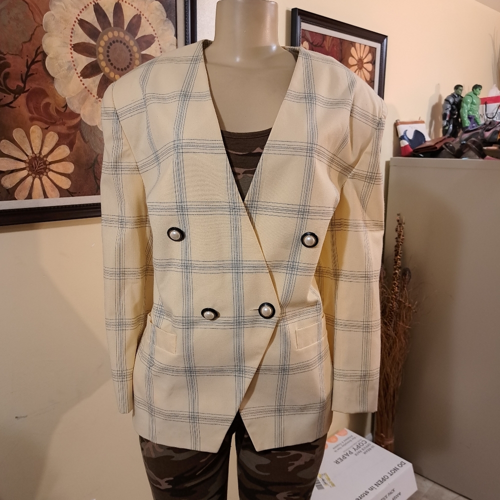 Fall trend HBS ltd. Vintage plaid blazer 16